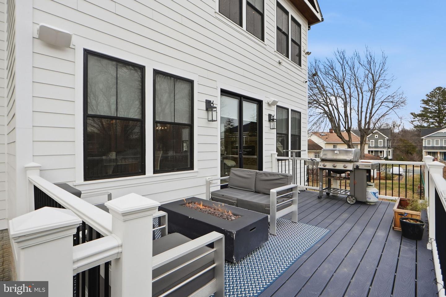 315 CHARLES ST SE, VIENNA, Virginia 22180, 6 Bedrooms Bedrooms, ,6 BathroomsBathrooms,Residential,For sale,315 CHARLES ST SE,VAFX2288004 MLS # VAFX2288004