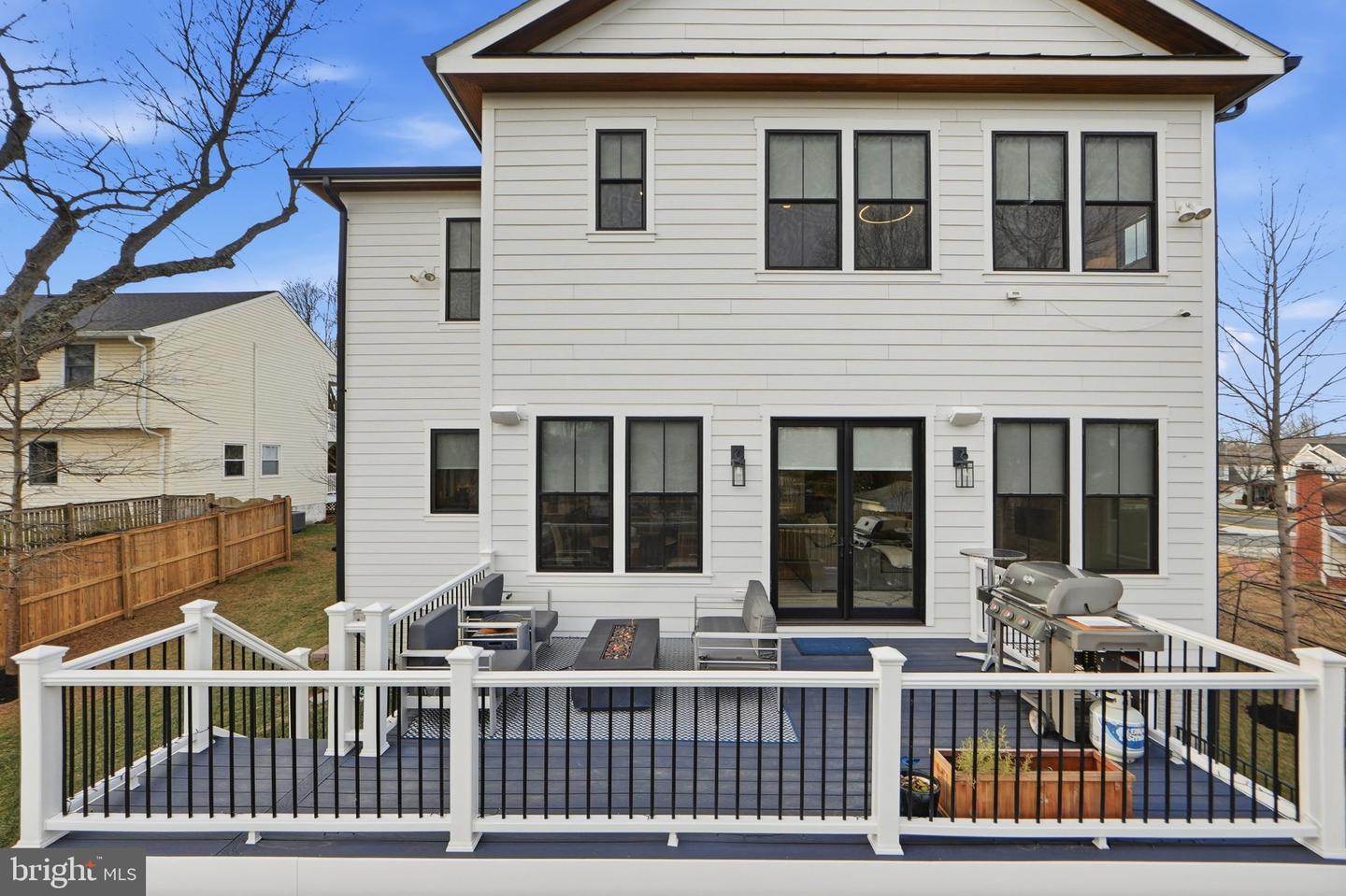 315 CHARLES ST SE, VIENNA, Virginia 22180, 6 Bedrooms Bedrooms, ,6 BathroomsBathrooms,Residential,For sale,315 CHARLES ST SE,VAFX2288004 MLS # VAFX2288004