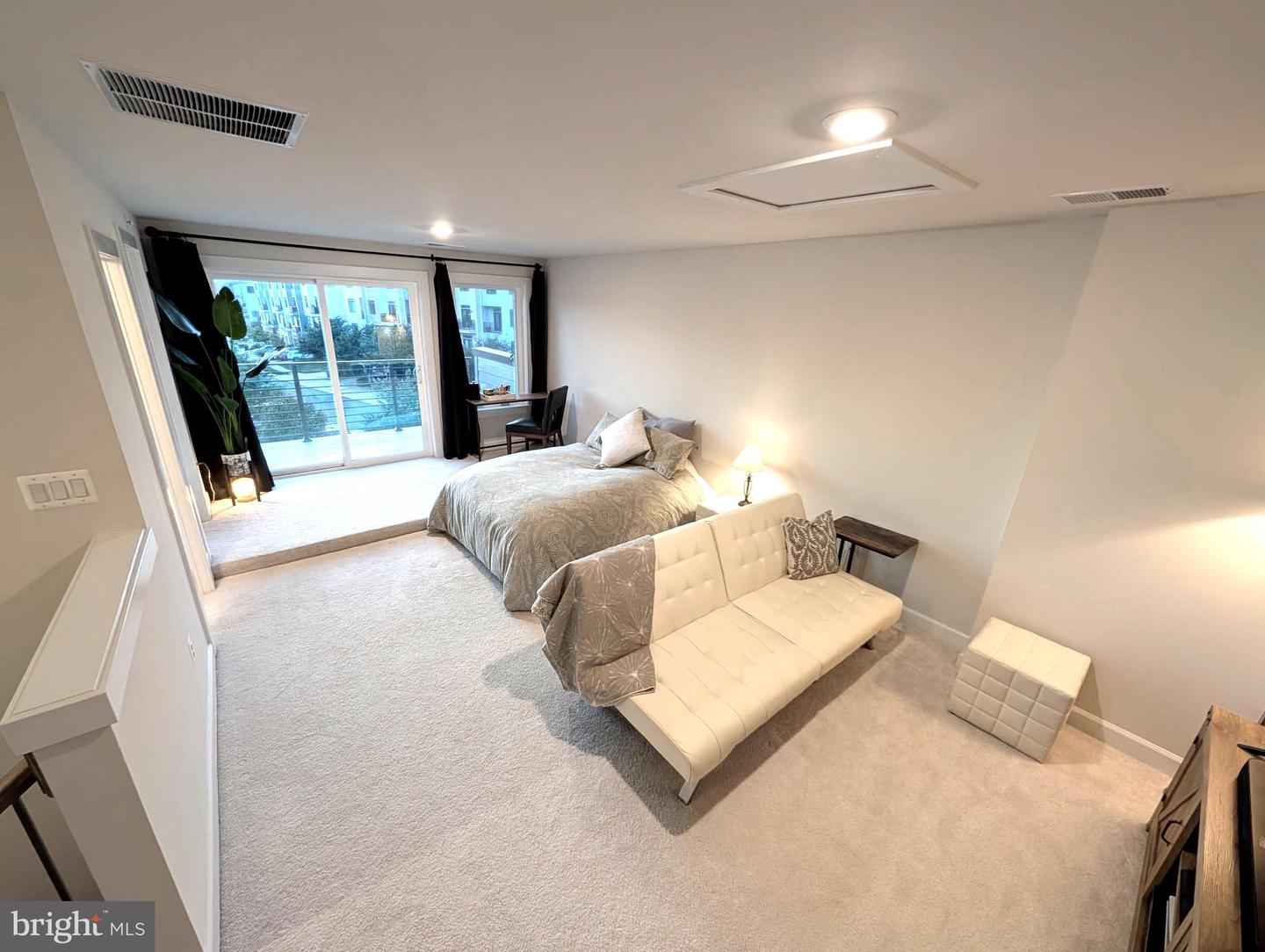 1612 ROCKY SHALE TER SE, LEESBURG, Virginia 20175, 3 Bedrooms Bedrooms, ,3 BathroomsBathrooms,Residential,For sale,1612 ROCKY SHALE TER SE,VALO2114888 MLS # VALO2114888