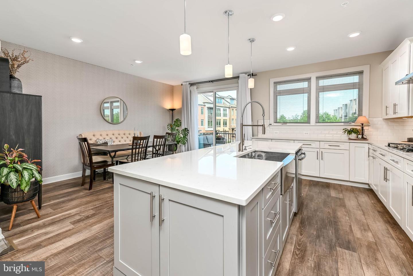 1612 ROCKY SHALE TER SE, LEESBURG, Virginia 20175, 3 Bedrooms Bedrooms, ,3 BathroomsBathrooms,Residential,For sale,1612 ROCKY SHALE TER SE,VALO2114888 MLS # VALO2114888