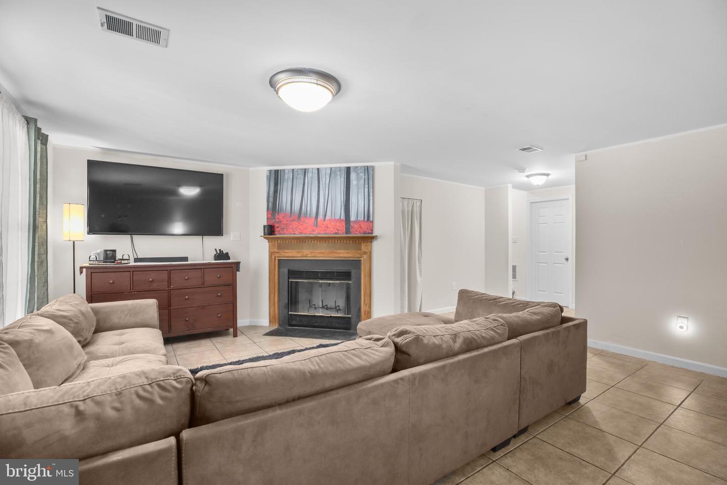 12385 MANCHESTER WAY, WOODBRIDGE, Virginia 22192, 3 Bedrooms Bedrooms, ,3 BathroomsBathrooms,Residential,For sale,12385 MANCHESTER WAY,VAPW2111502 MLS # VAPW2111502