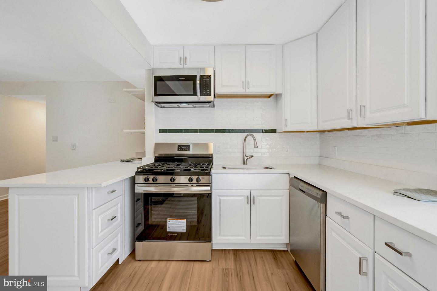 122 SCOTT DR, MANASSAS PARK, Virginia 20111, 4 Bedrooms Bedrooms, ,3 BathroomsBathrooms,Residential,For sale,122 SCOTT DR,VAMP2003668 MLS # VAMP2003668