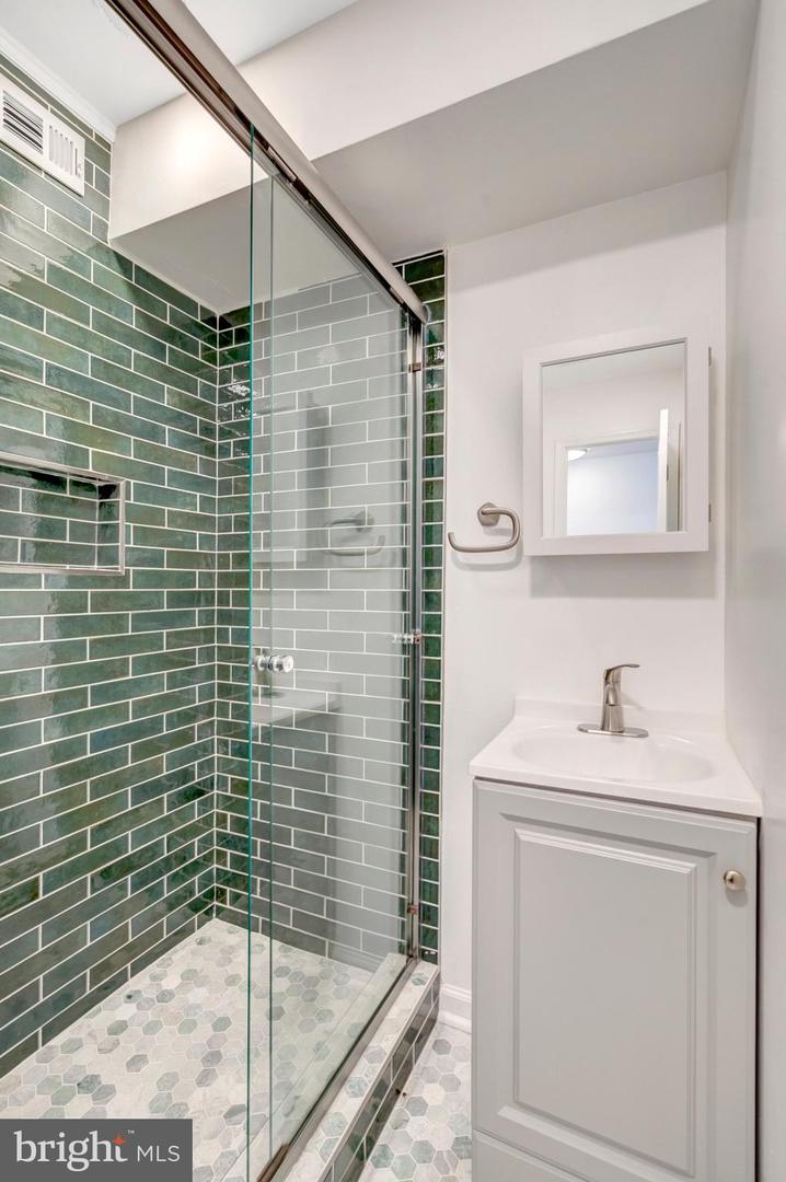 122 SCOTT DR, MANASSAS PARK, Virginia 20111, 4 Bedrooms Bedrooms, ,3 BathroomsBathrooms,Residential,For sale,122 SCOTT DR,VAMP2003668 MLS # VAMP2003668