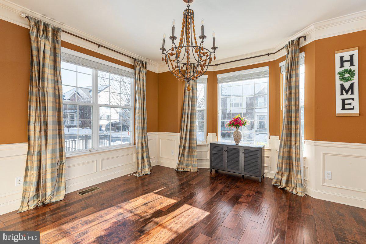 42134 AUTUMN RAIN CIR, BRAMBLETON, Virginia 20148, 5 Bedrooms Bedrooms, ,4 BathroomsBathrooms,Residential,For sale,42134 AUTUMN RAIN CIR,VALO2114934 MLS # VALO2114934