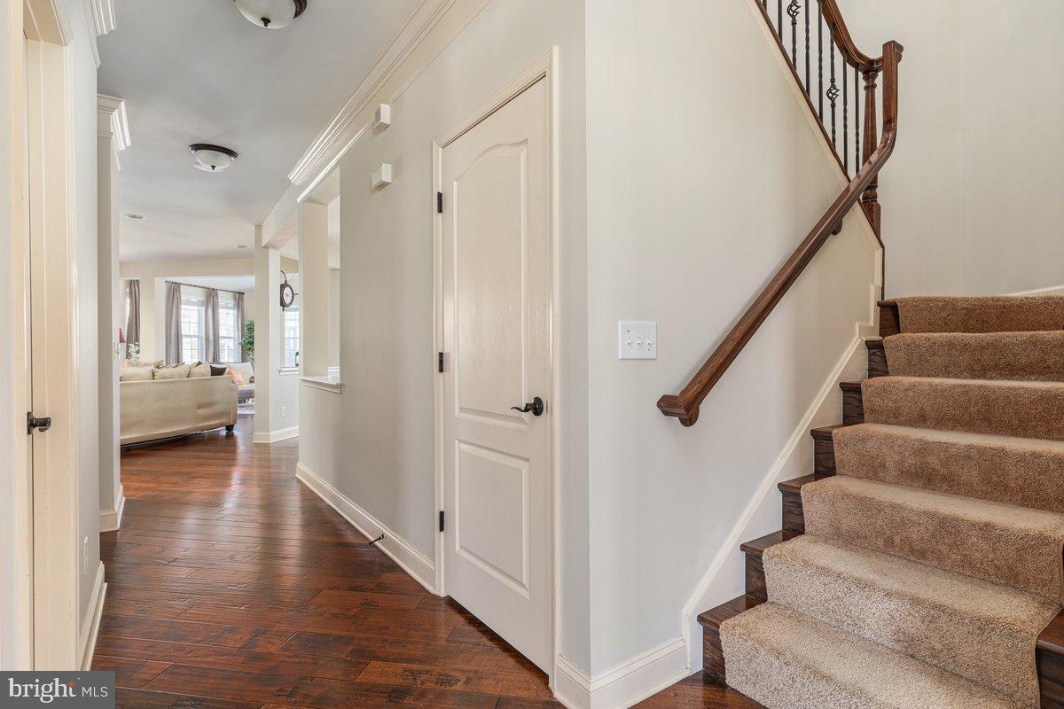 42134 AUTUMN RAIN CIR, BRAMBLETON, Virginia 20148, 5 Bedrooms Bedrooms, ,4 BathroomsBathrooms,Residential,For sale,42134 AUTUMN RAIN CIR,VALO2114934 MLS # VALO2114934