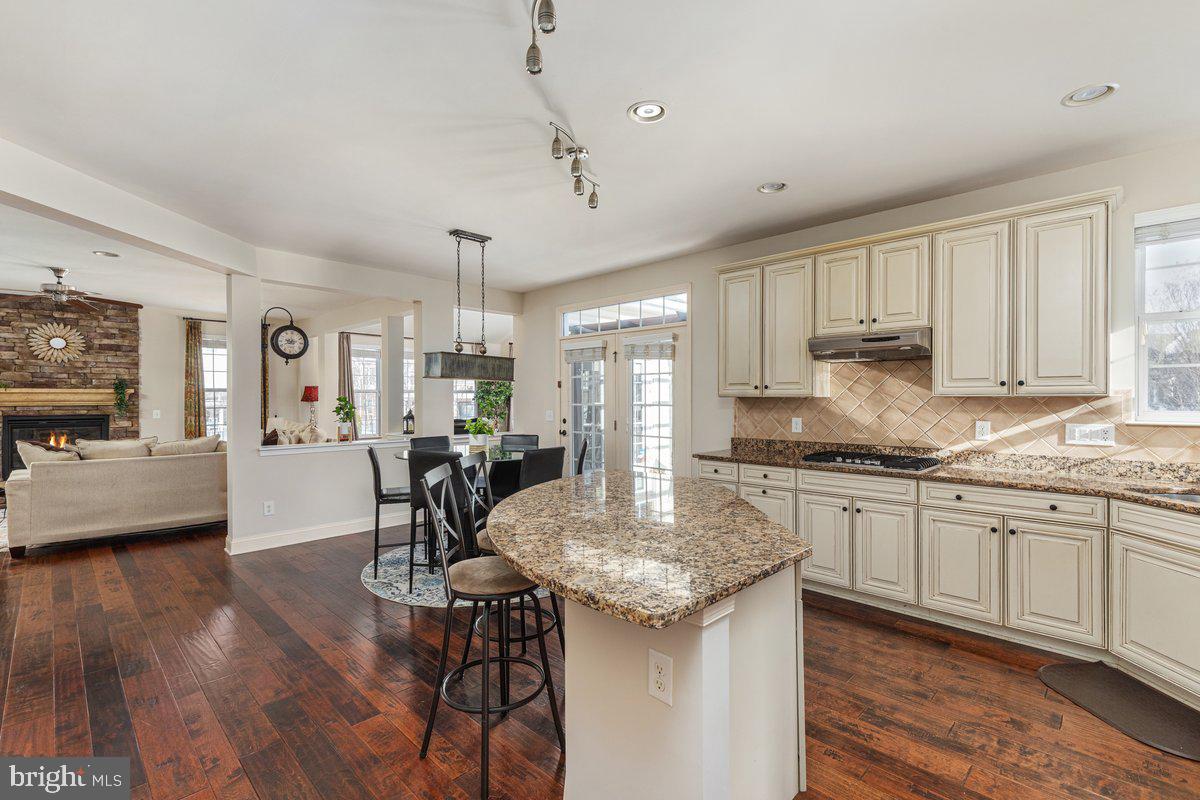 42134 AUTUMN RAIN CIR, BRAMBLETON, Virginia 20148, 5 Bedrooms Bedrooms, ,4 BathroomsBathrooms,Residential,For sale,42134 AUTUMN RAIN CIR,VALO2114934 MLS # VALO2114934