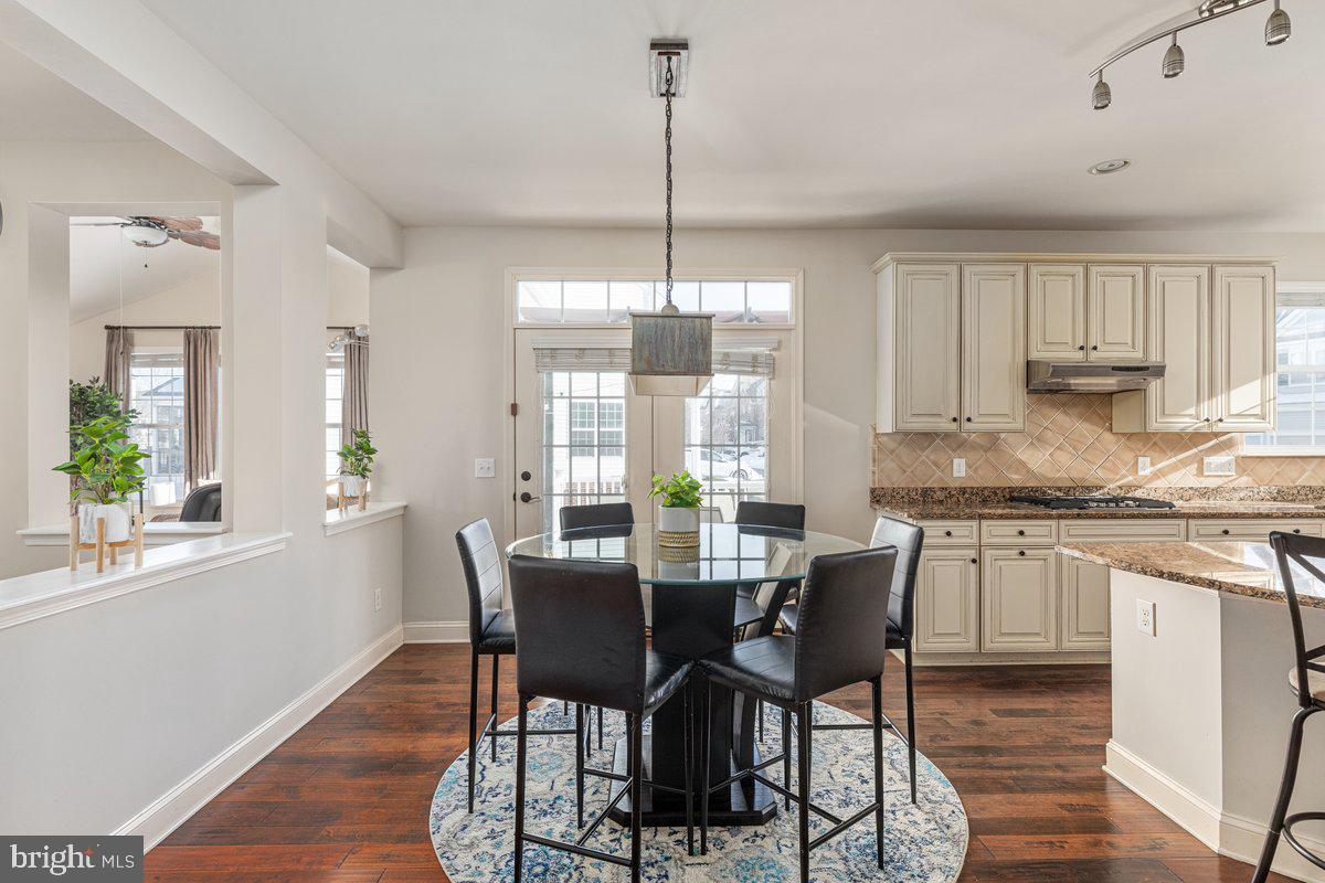 42134 AUTUMN RAIN CIR, BRAMBLETON, Virginia 20148, 5 Bedrooms Bedrooms, ,4 BathroomsBathrooms,Residential,For sale,42134 AUTUMN RAIN CIR,VALO2114934 MLS # VALO2114934