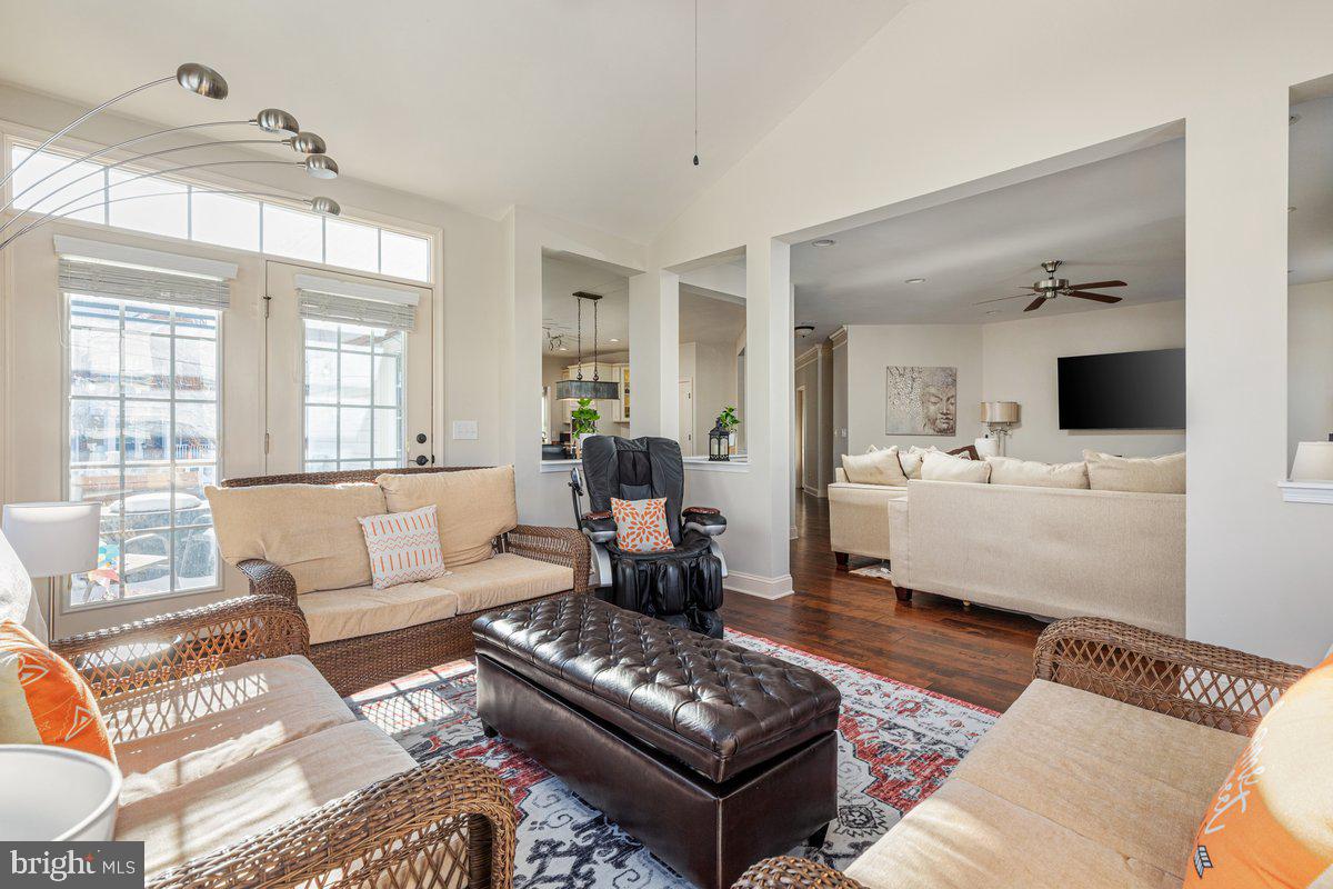 42134 AUTUMN RAIN CIR, BRAMBLETON, Virginia 20148, 5 Bedrooms Bedrooms, ,4 BathroomsBathrooms,Residential,For sale,42134 AUTUMN RAIN CIR,VALO2114934 MLS # VALO2114934