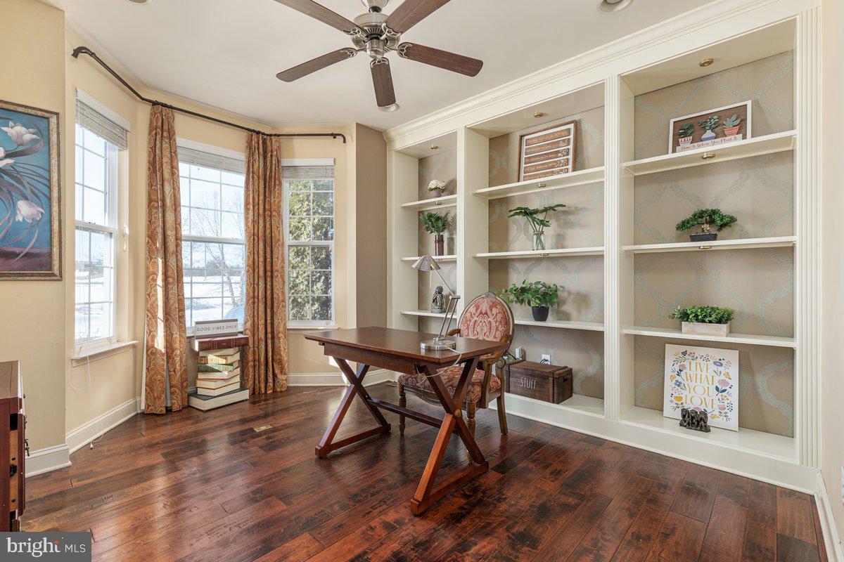 42134 AUTUMN RAIN CIR, BRAMBLETON, Virginia 20148, 5 Bedrooms Bedrooms, ,4 BathroomsBathrooms,Residential,For sale,42134 AUTUMN RAIN CIR,VALO2114934 MLS # VALO2114934