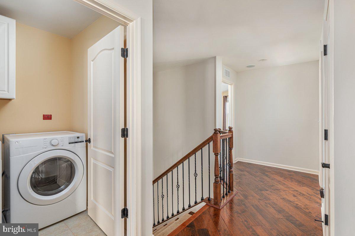 42134 AUTUMN RAIN CIR, BRAMBLETON, Virginia 20148, 5 Bedrooms Bedrooms, ,4 BathroomsBathrooms,Residential,For sale,42134 AUTUMN RAIN CIR,VALO2114934 MLS # VALO2114934