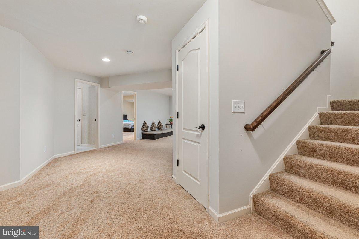 42134 AUTUMN RAIN CIR, BRAMBLETON, Virginia 20148, 5 Bedrooms Bedrooms, ,4 BathroomsBathrooms,Residential,For sale,42134 AUTUMN RAIN CIR,VALO2114934 MLS # VALO2114934