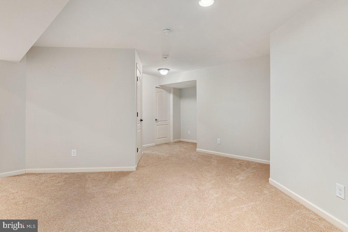 42134 AUTUMN RAIN CIR, BRAMBLETON, Virginia 20148, 5 Bedrooms Bedrooms, ,4 BathroomsBathrooms,Residential,For sale,42134 AUTUMN RAIN CIR,VALO2114934 MLS # VALO2114934