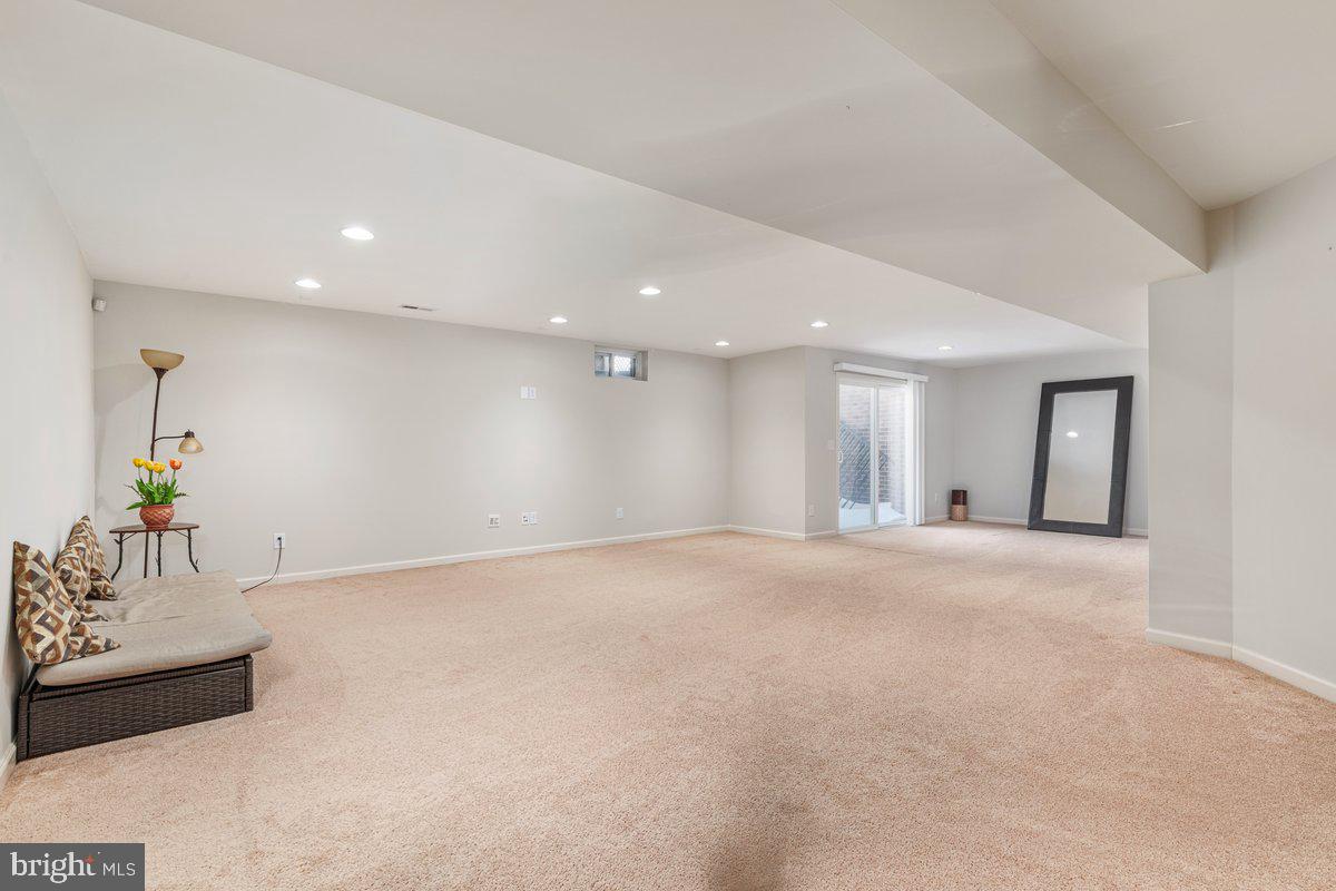 42134 AUTUMN RAIN CIR, BRAMBLETON, Virginia 20148, 5 Bedrooms Bedrooms, ,4 BathroomsBathrooms,Residential,For sale,42134 AUTUMN RAIN CIR,VALO2114934 MLS # VALO2114934