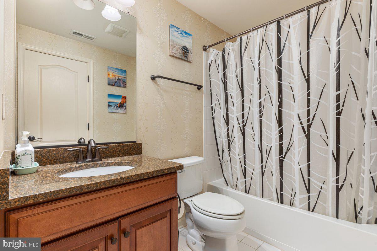 42134 AUTUMN RAIN CIR, BRAMBLETON, Virginia 20148, 5 Bedrooms Bedrooms, ,4 BathroomsBathrooms,Residential,For sale,42134 AUTUMN RAIN CIR,VALO2114934 MLS # VALO2114934