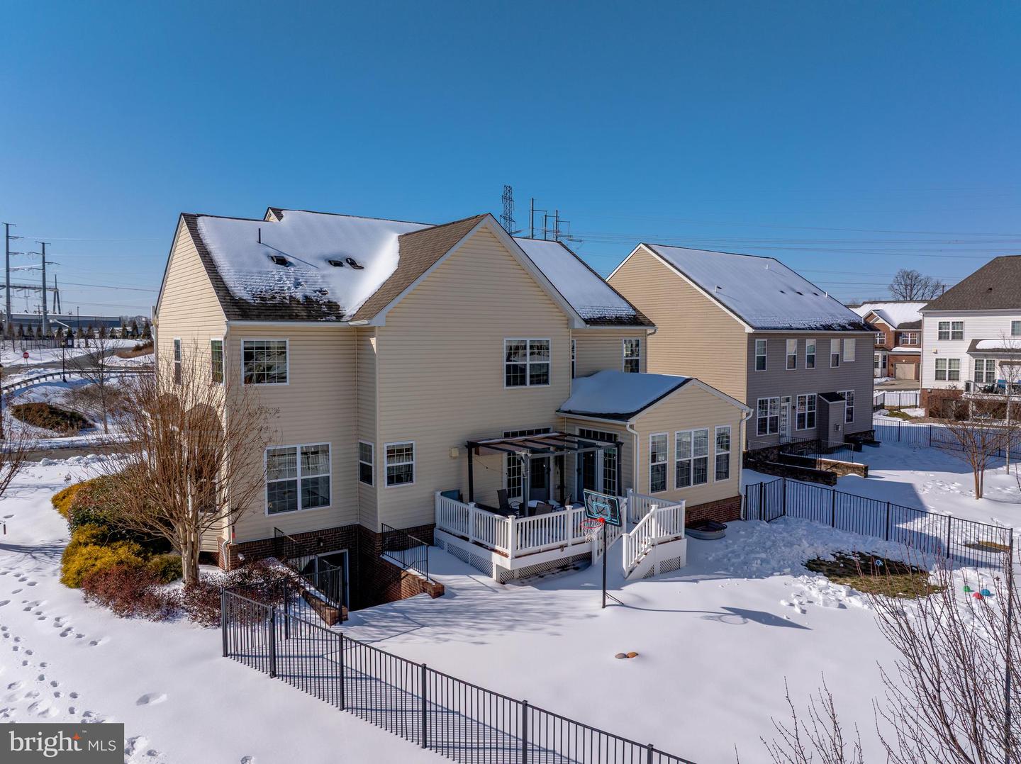 42134 AUTUMN RAIN CIR, BRAMBLETON, Virginia 20148, 5 Bedrooms Bedrooms, ,4 BathroomsBathrooms,Residential,For sale,42134 AUTUMN RAIN CIR,VALO2114934 MLS # VALO2114934