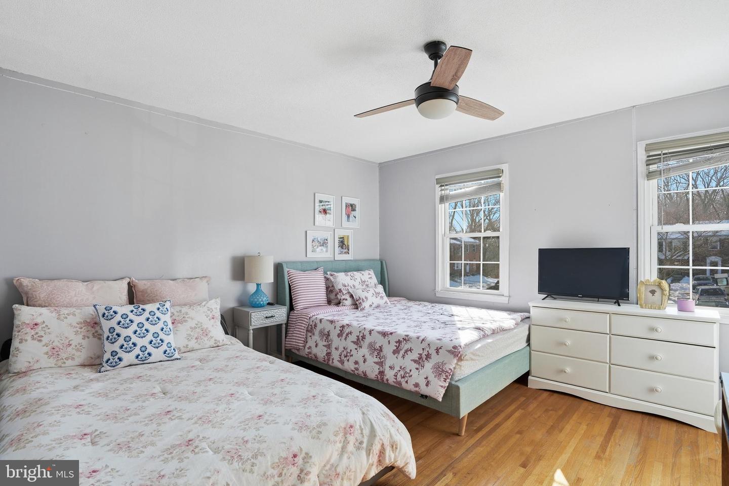 7745 TIVERTON DR, SPRINGFIELD, Virginia 22152, 2 Bedrooms Bedrooms, ,2 BathroomsBathrooms,Residential,For sale,7745 TIVERTON DR,VAFX2288136 MLS # VAFX2288136