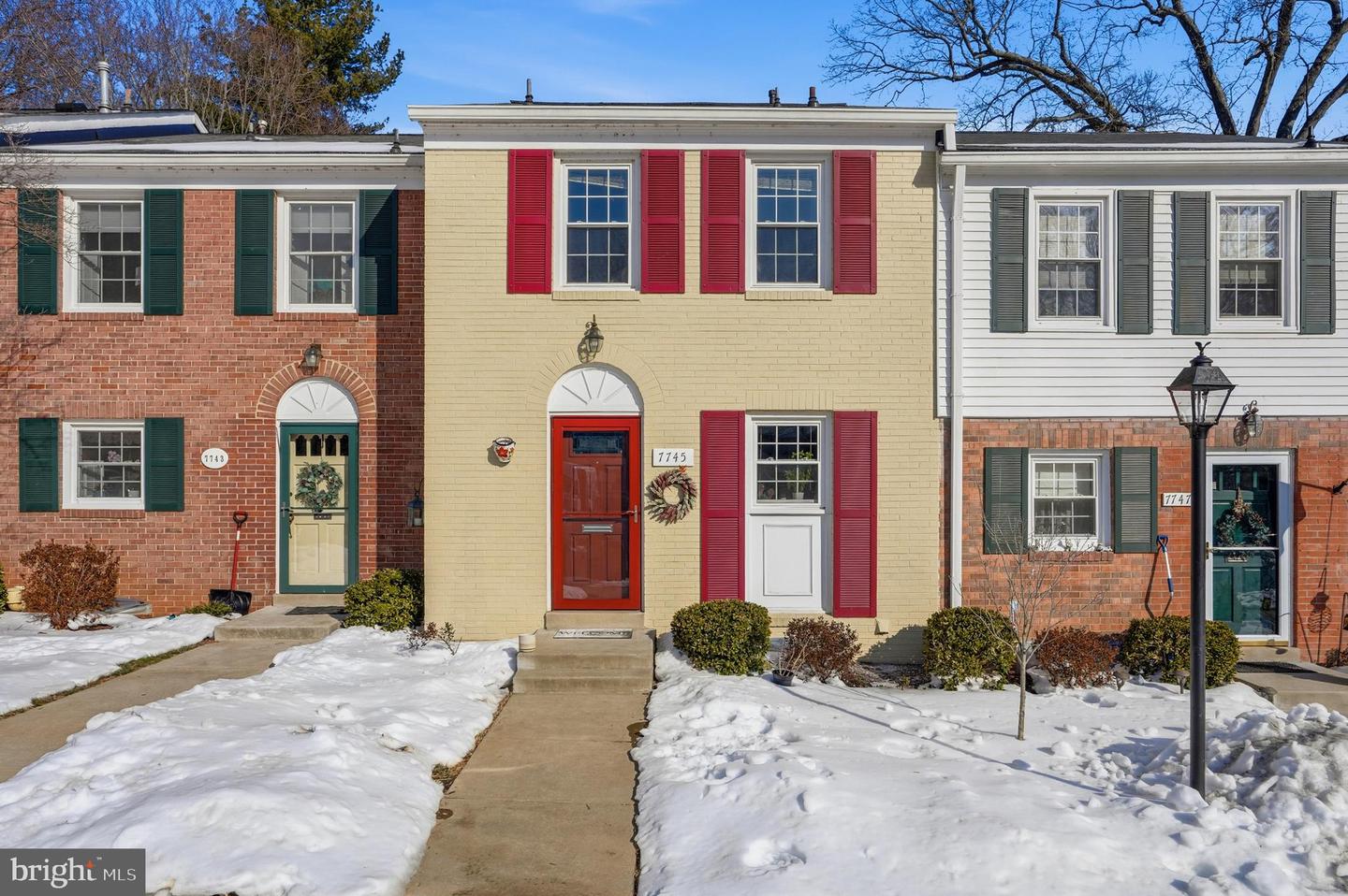 7745 TIVERTON DR, SPRINGFIELD, Virginia 22152, 2 Bedrooms Bedrooms, ,2 BathroomsBathrooms,Residential,For sale,7745 TIVERTON DR,VAFX2288136 MLS # VAFX2288136