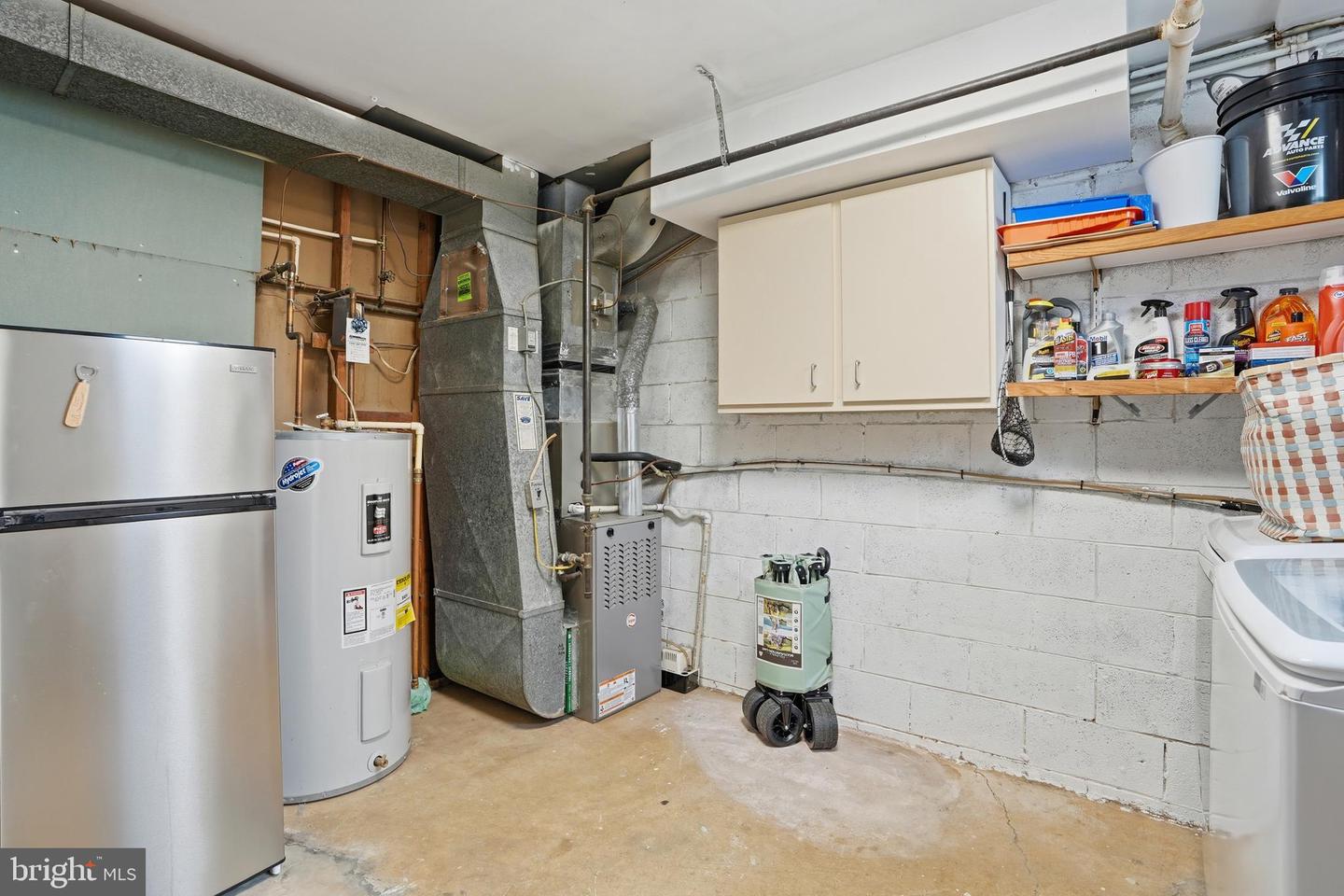 7745 TIVERTON DR, SPRINGFIELD, Virginia 22152, 2 Bedrooms Bedrooms, ,2 BathroomsBathrooms,Residential,For sale,7745 TIVERTON DR,VAFX2288136 MLS # VAFX2288136