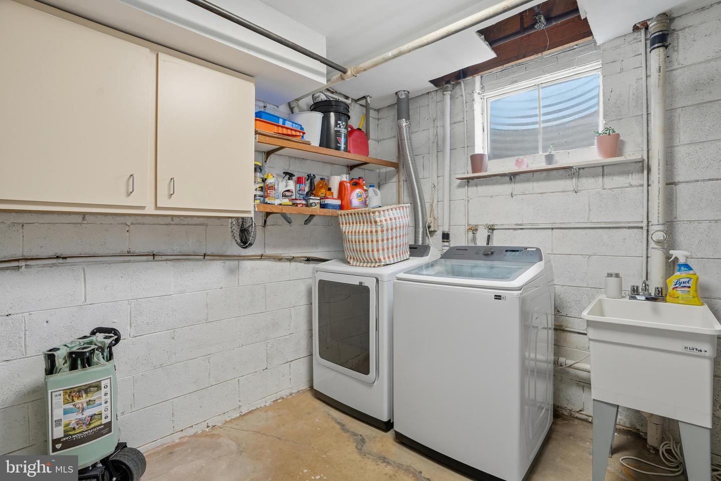 7745 TIVERTON DR, SPRINGFIELD, Virginia 22152, 2 Bedrooms Bedrooms, ,2 BathroomsBathrooms,Residential,For sale,7745 TIVERTON DR,VAFX2288136 MLS # VAFX2288136