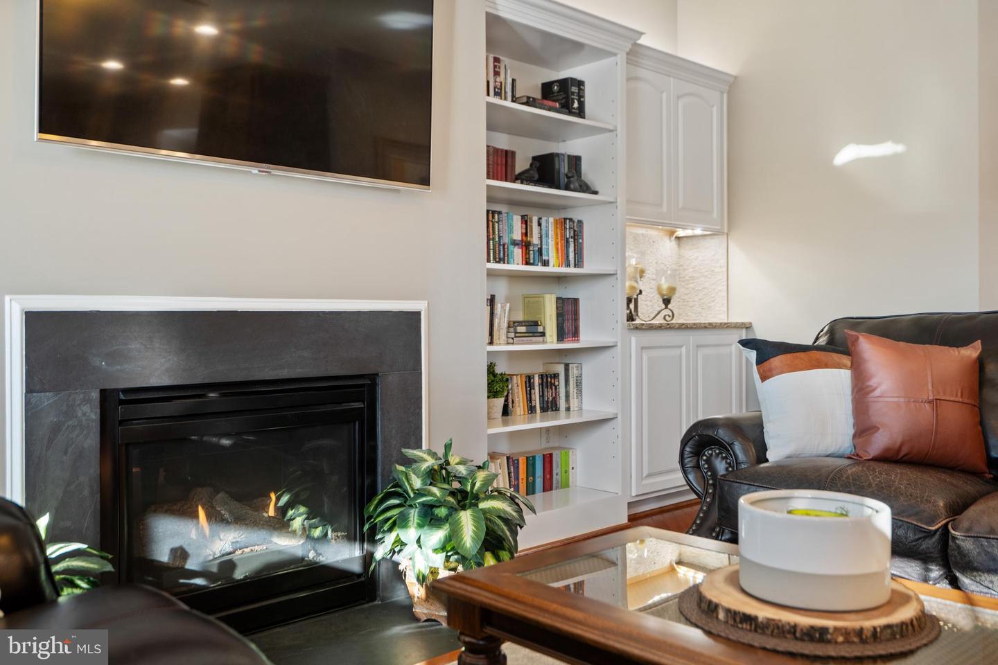 22745 BALDUCK TER, BRAMBLETON, Virginia 20148, 3 Bedrooms Bedrooms, ,3 BathroomsBathrooms,Residential,For sale,22745 BALDUCK TER,VALO2114936 MLS # VALO2114936