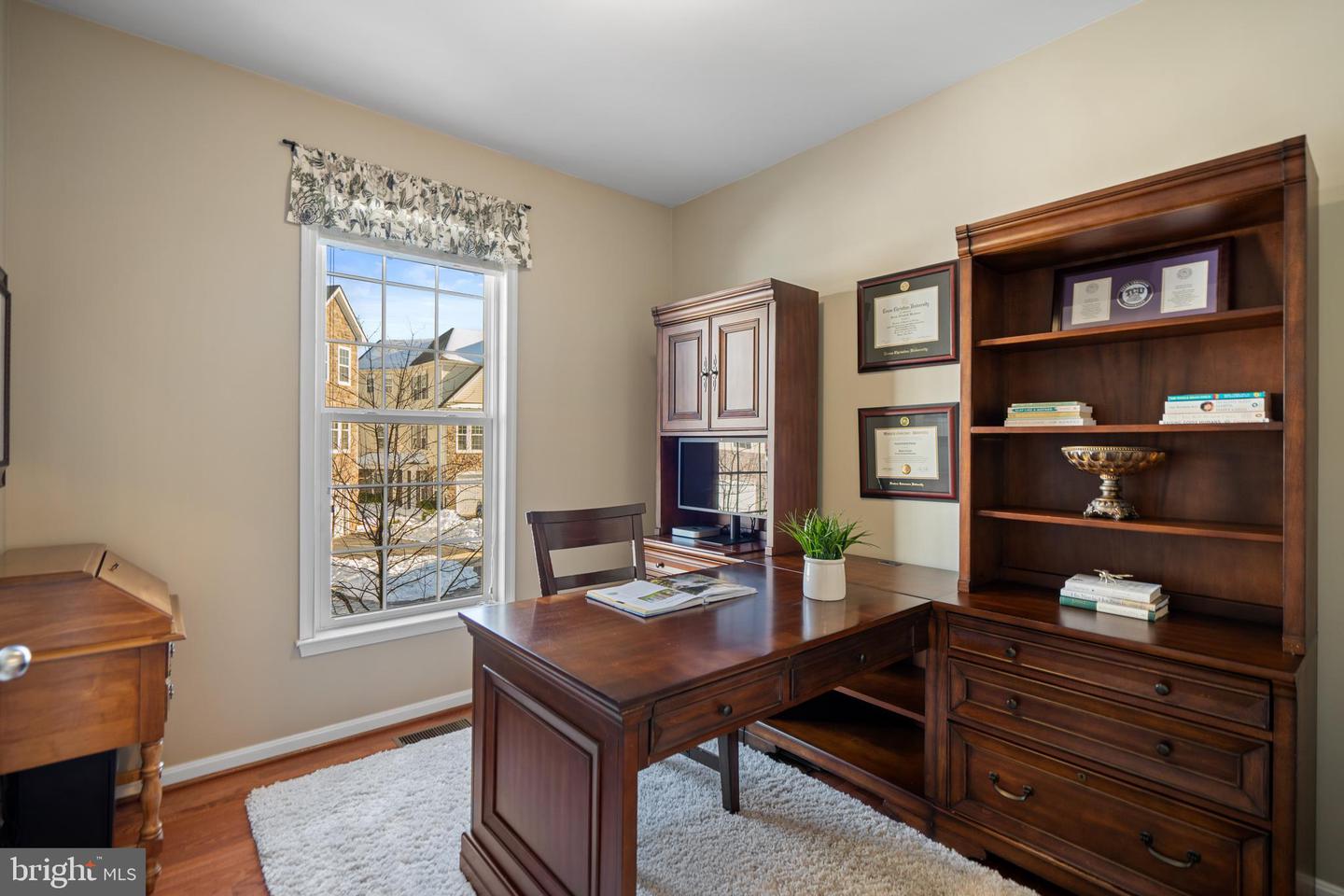 22745 BALDUCK TER, BRAMBLETON, Virginia 20148, 3 Bedrooms Bedrooms, ,3 BathroomsBathrooms,Residential,For sale,22745 BALDUCK TER,VALO2114936 MLS # VALO2114936