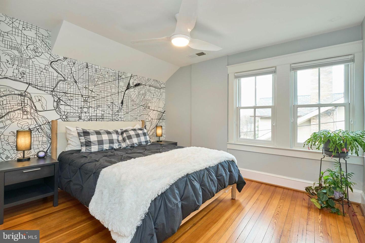 205 N FILLMORE ST, ARLINGTON, Virginia 22201, 4 Bedrooms Bedrooms, ,2 BathroomsBathrooms,Residential,For sale,205 N FILLMORE ST,VAAR2068280 MLS # VAAR2068280