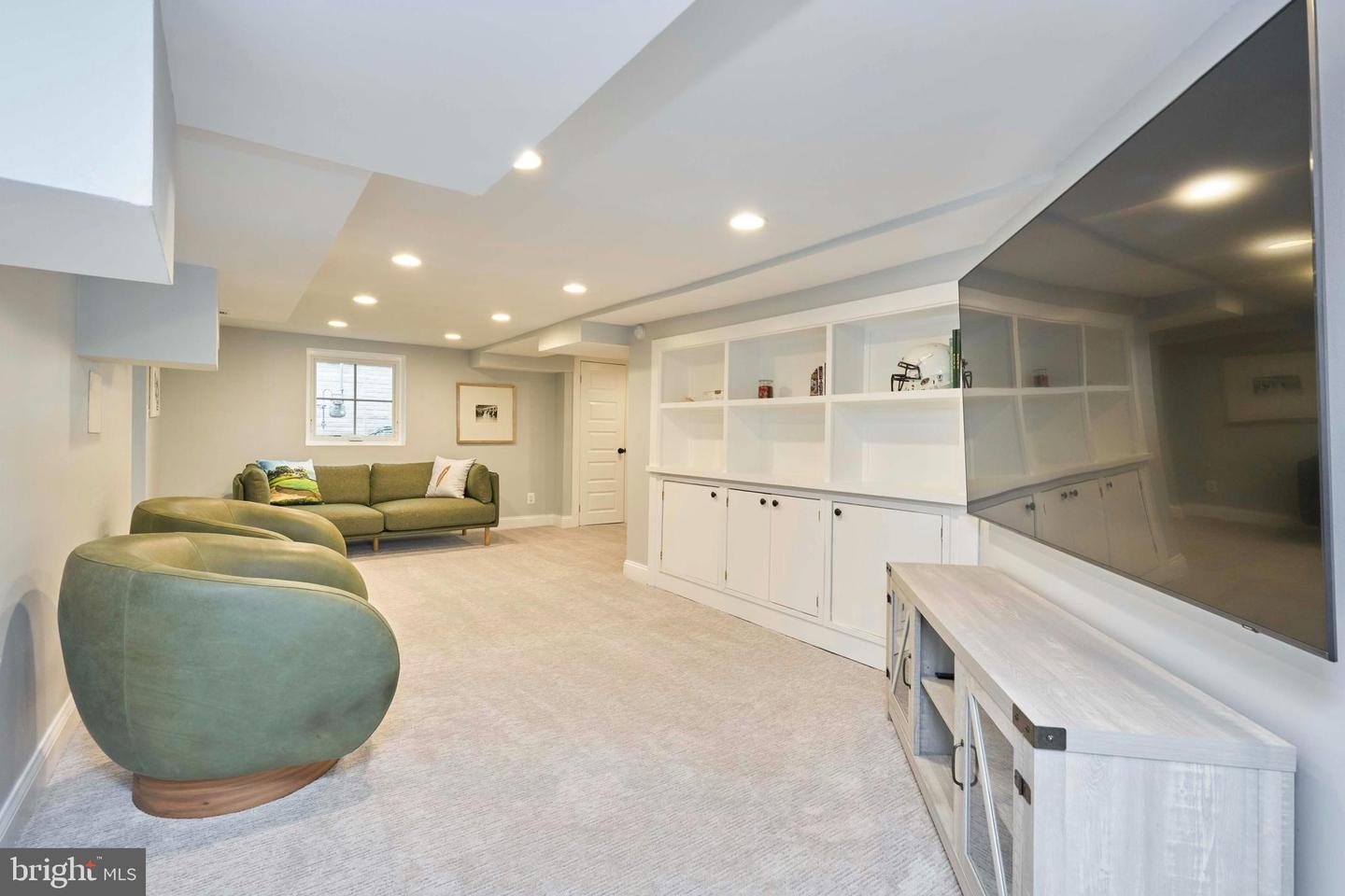 205 N FILLMORE ST, ARLINGTON, Virginia 22201, 4 Bedrooms Bedrooms, ,2 BathroomsBathrooms,Residential,For sale,205 N FILLMORE ST,VAAR2068280 MLS # VAAR2068280