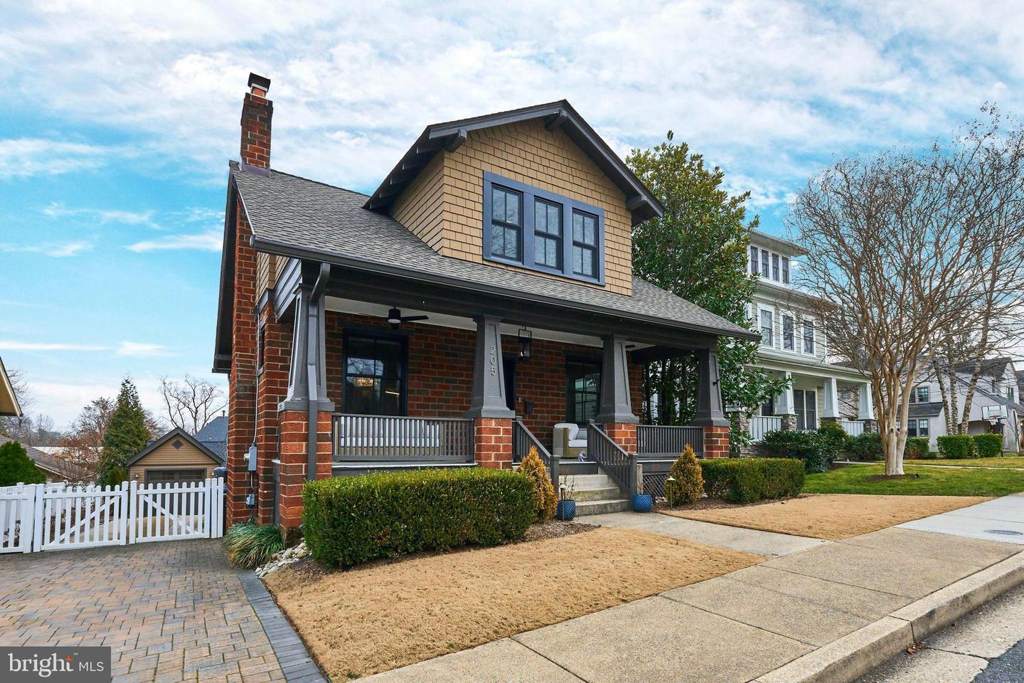 205 N FILLMORE ST, ARLINGTON, Virginia 22201, 4 Bedrooms Bedrooms, ,2 BathroomsBathrooms,Residential,For sale,205 N FILLMORE ST,VAAR2068280 MLS # VAAR2068280