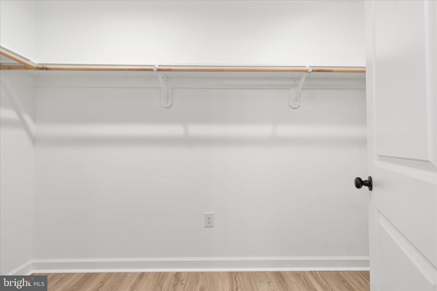 66 BLUEJAY CT, FRONT ROYAL, Virginia 22630, 3 Bedrooms Bedrooms, ,2 BathroomsBathrooms,Residential,For sale,66 BLUEJAY CT,VAWR2013282 MLS # VAWR2013282