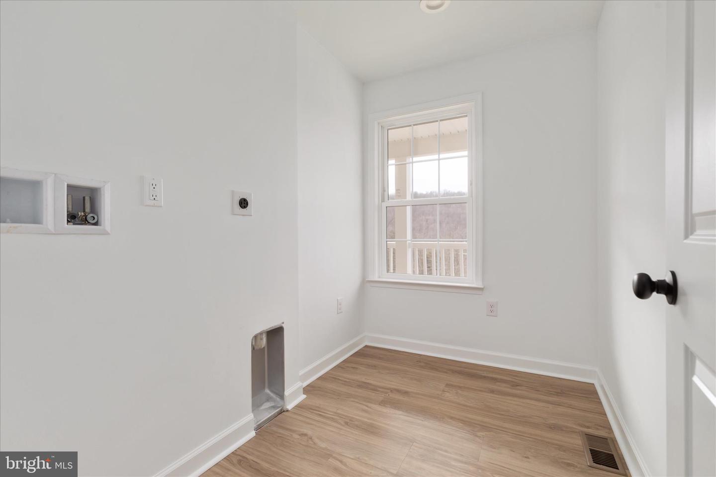 66 BLUEJAY CT, FRONT ROYAL, Virginia 22630, 3 Bedrooms Bedrooms, ,2 BathroomsBathrooms,Residential,For sale,66 BLUEJAY CT,VAWR2013282 MLS # VAWR2013282