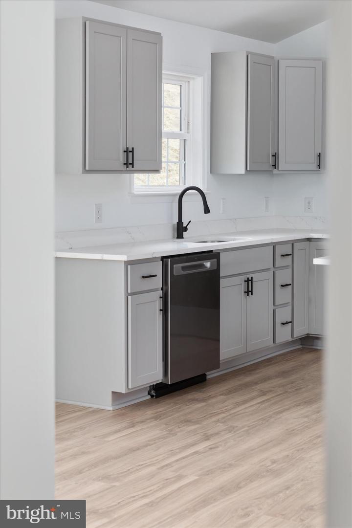 66 BLUEJAY CT, FRONT ROYAL, Virginia 22630, 3 Bedrooms Bedrooms, ,2 BathroomsBathrooms,Residential,For sale,66 BLUEJAY CT,VAWR2013282 MLS # VAWR2013282