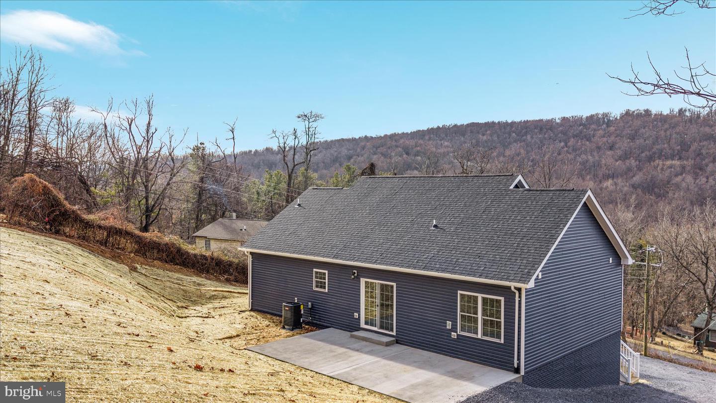 66 BLUEJAY CT, FRONT ROYAL, Virginia 22630, 3 Bedrooms Bedrooms, ,2 BathroomsBathrooms,Residential,For sale,66 BLUEJAY CT,VAWR2013282 MLS # VAWR2013282