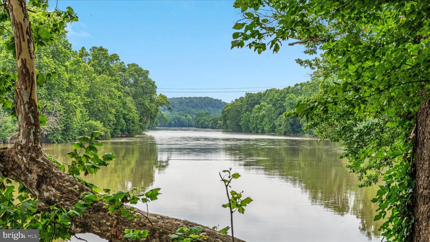 66 BLUEJAY CT, FRONT ROYAL, Virginia 22630, 3 Bedrooms Bedrooms, ,2 BathroomsBathrooms,Residential,For sale,66 BLUEJAY CT,VAWR2013282 MLS # VAWR2013282