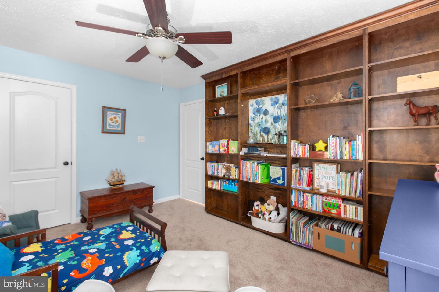 5 CAMELOT CT, FREDERICKSBURG, Virginia 22405, 4 Bedrooms Bedrooms, ,2 BathroomsBathrooms,Residential,For sale,5 CAMELOT CT,VAST2045572 MLS # VAST2045572