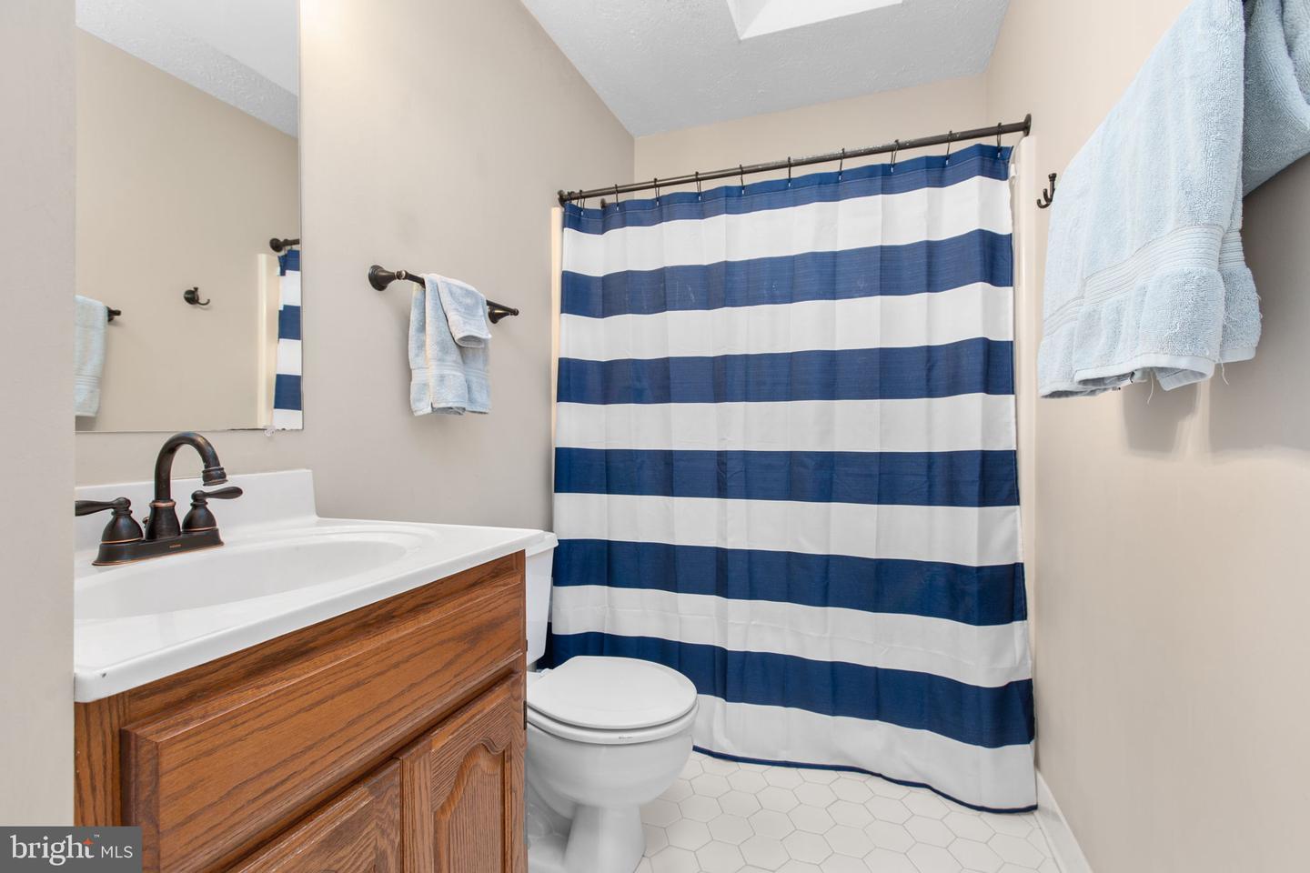 5 CAMELOT CT, FREDERICKSBURG, Virginia 22405, 4 Bedrooms Bedrooms, ,2 BathroomsBathrooms,Residential,For sale,5 CAMELOT CT,VAST2045572 MLS # VAST2045572