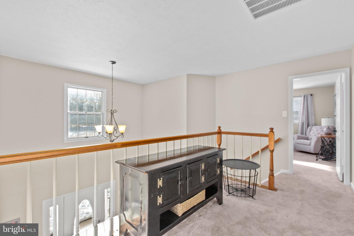 5 CAMELOT CT, FREDERICKSBURG, Virginia 22405, 4 Bedrooms Bedrooms, ,2 BathroomsBathrooms,Residential,For sale,5 CAMELOT CT,VAST2045572 MLS # VAST2045572