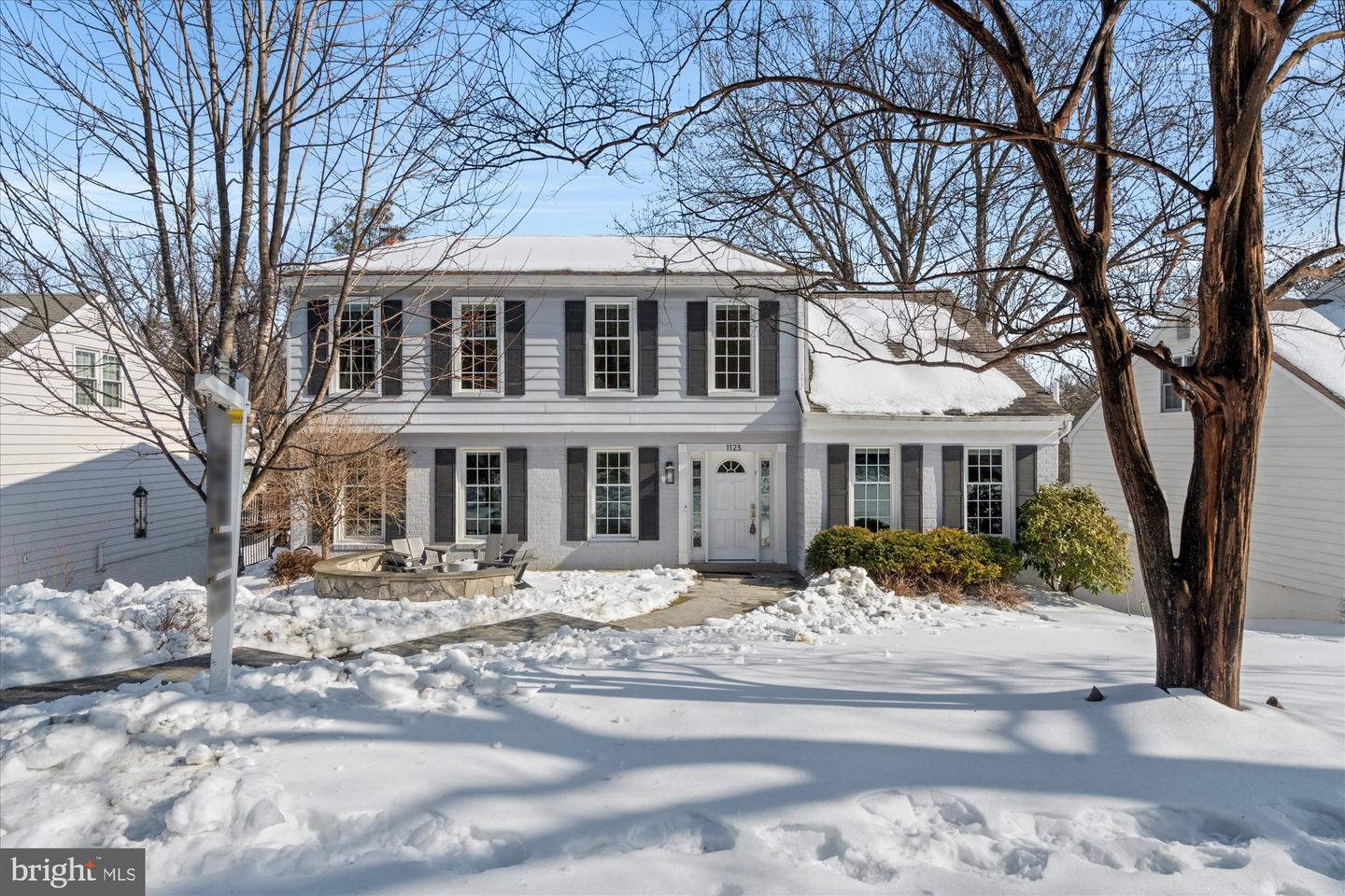 1123 BAYLISS DR, ALEXANDRIA, Virginia 22302, 6 Bedrooms Bedrooms, ,3 BathroomsBathrooms,Residential,For sale,1123 BAYLISS DR,VAAX2053624 MLS # VAAX2053624