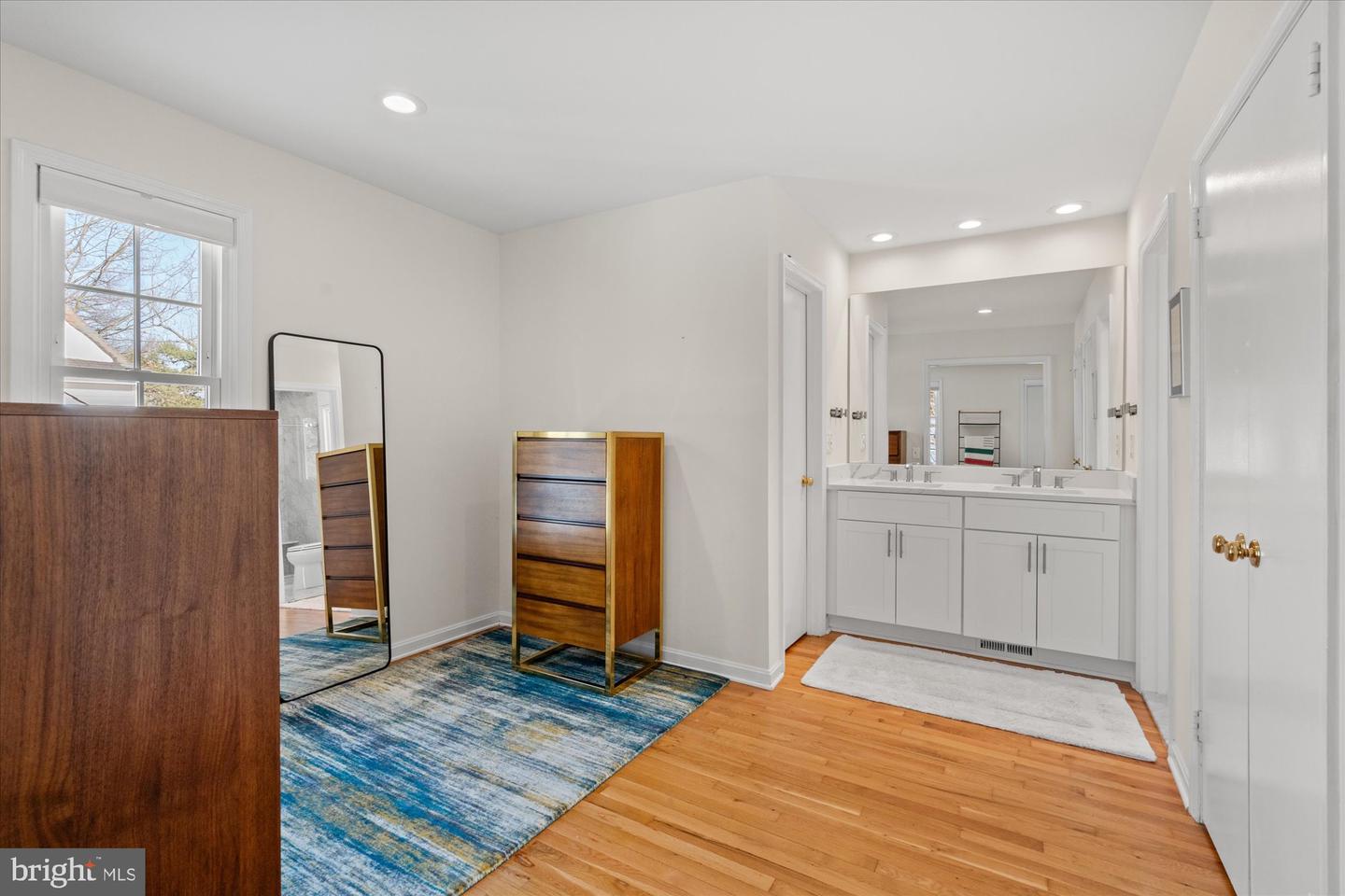 1123 BAYLISS DR, ALEXANDRIA, Virginia 22302, 6 Bedrooms Bedrooms, ,3 BathroomsBathrooms,Residential,For sale,1123 BAYLISS DR,VAAX2053624 MLS # VAAX2053624