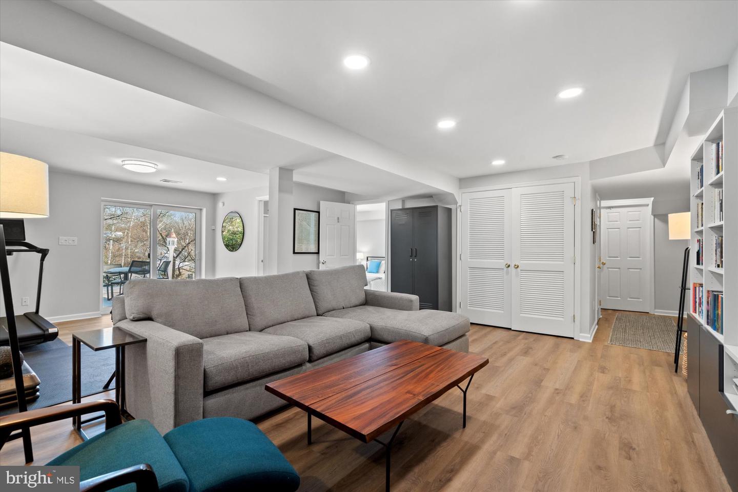 1123 BAYLISS DR, ALEXANDRIA, Virginia 22302, 6 Bedrooms Bedrooms, ,3 BathroomsBathrooms,Residential,For sale,1123 BAYLISS DR,VAAX2053624 MLS # VAAX2053624