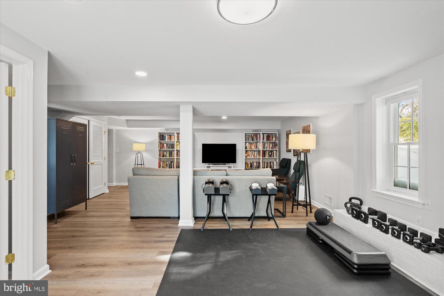 1123 BAYLISS DR, ALEXANDRIA, Virginia 22302, 6 Bedrooms Bedrooms, ,3 BathroomsBathrooms,Residential,For sale,1123 BAYLISS DR,VAAX2053624 MLS # VAAX2053624