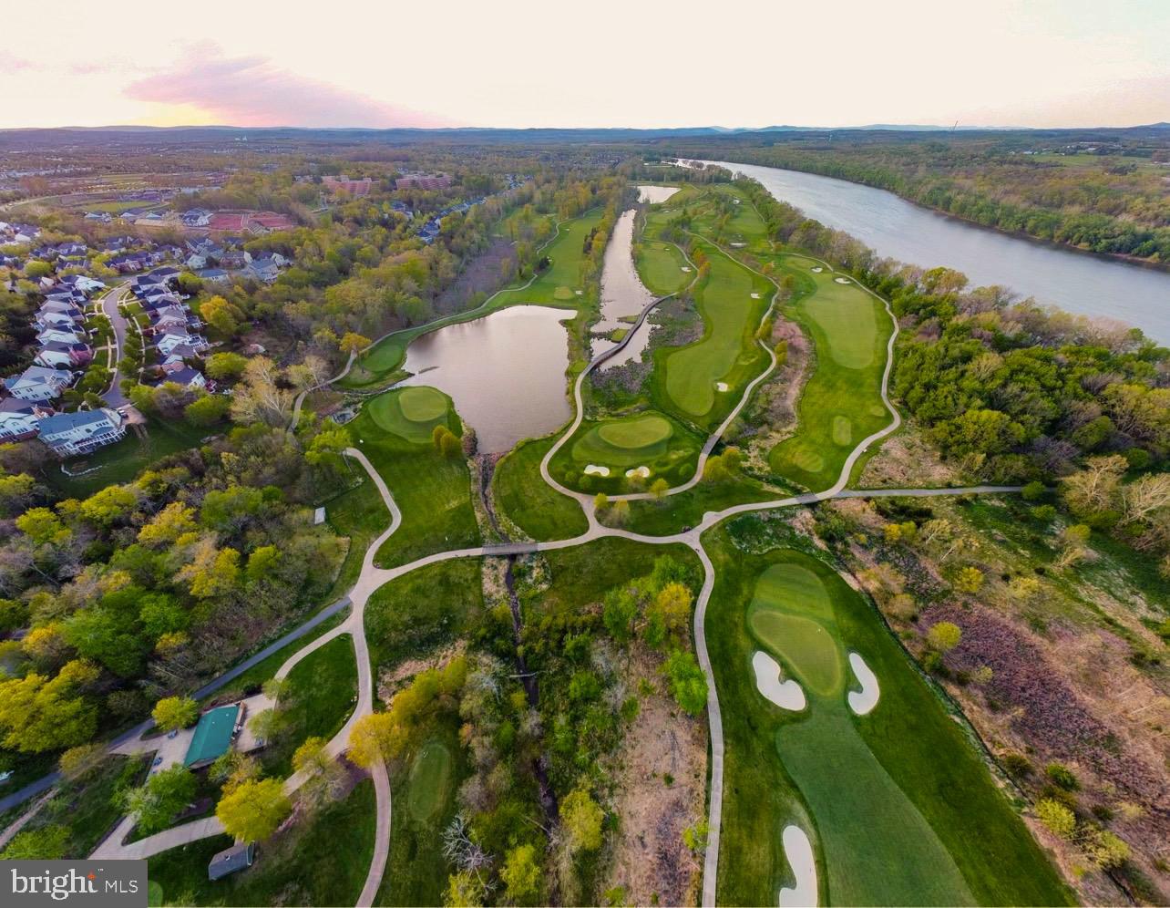 43837 RIVERPOINT DR, LEESBURG, Virginia 20176, 5 Bedrooms Bedrooms, ,4 BathroomsBathrooms,Residential,For sale,43837 RIVERPOINT DR,VALO2114906 MLS # VALO2114906