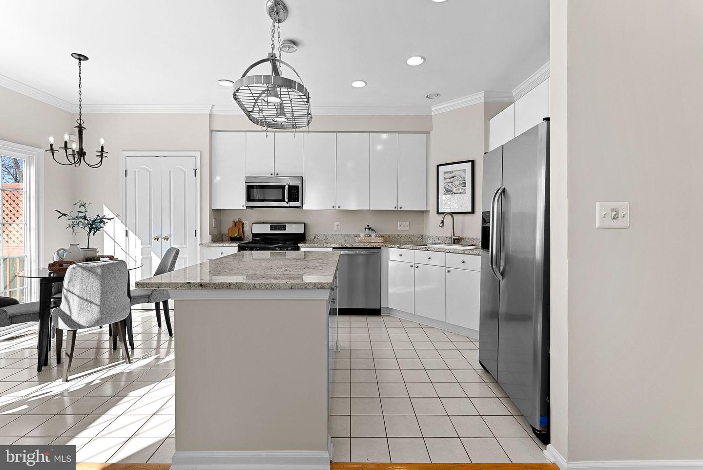 1733 STUART POINTE LN, HERNDON, Virginia 20170, 4 Bedrooms Bedrooms, ,2 BathroomsBathrooms,Residential,For sale,1733 STUART POINTE LN,VAFX2288076 MLS # VAFX2288076