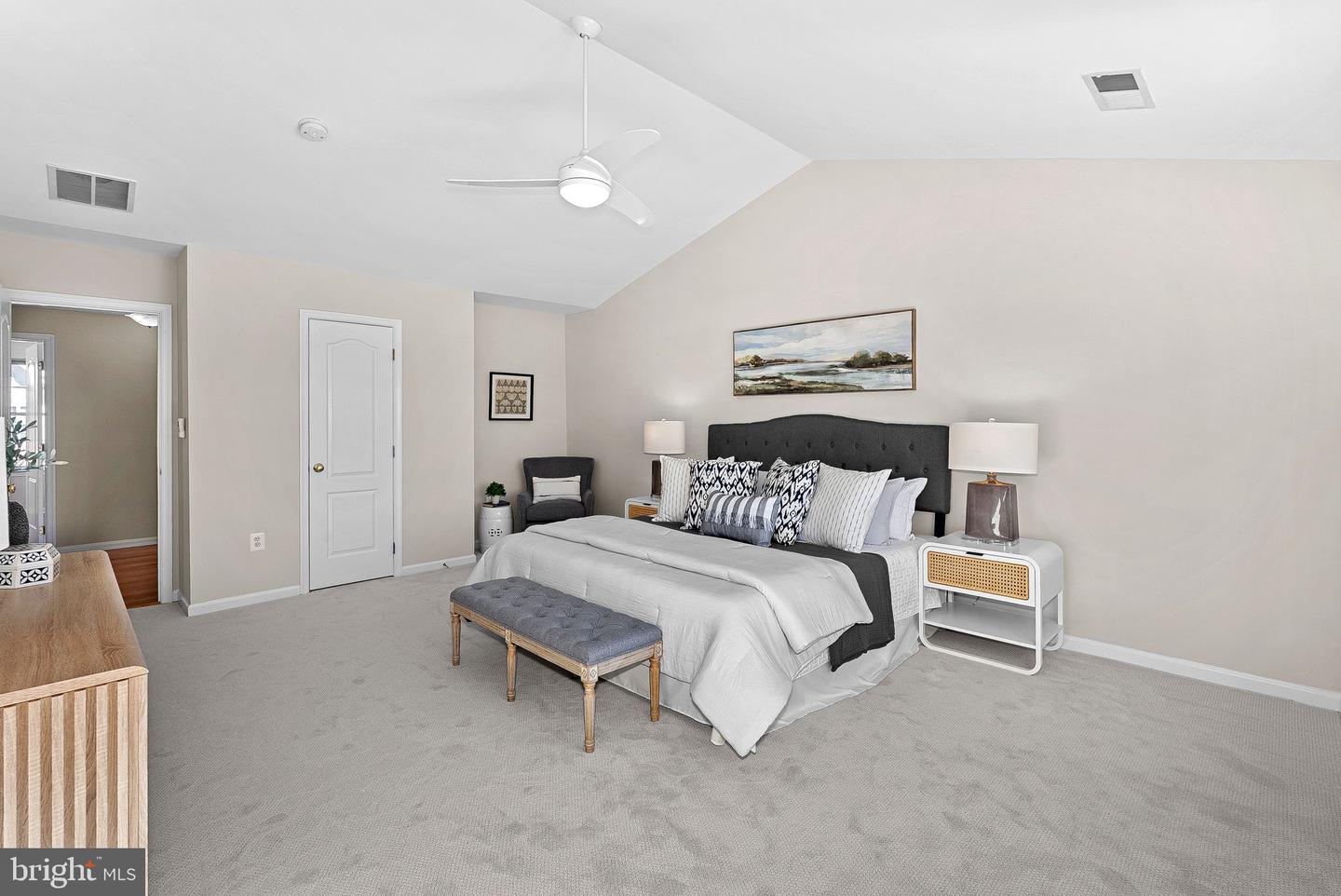 1733 STUART POINTE LN, HERNDON, Virginia 20170, 4 Bedrooms Bedrooms, ,2 BathroomsBathrooms,Residential,For sale,1733 STUART POINTE LN,VAFX2288076 MLS # VAFX2288076