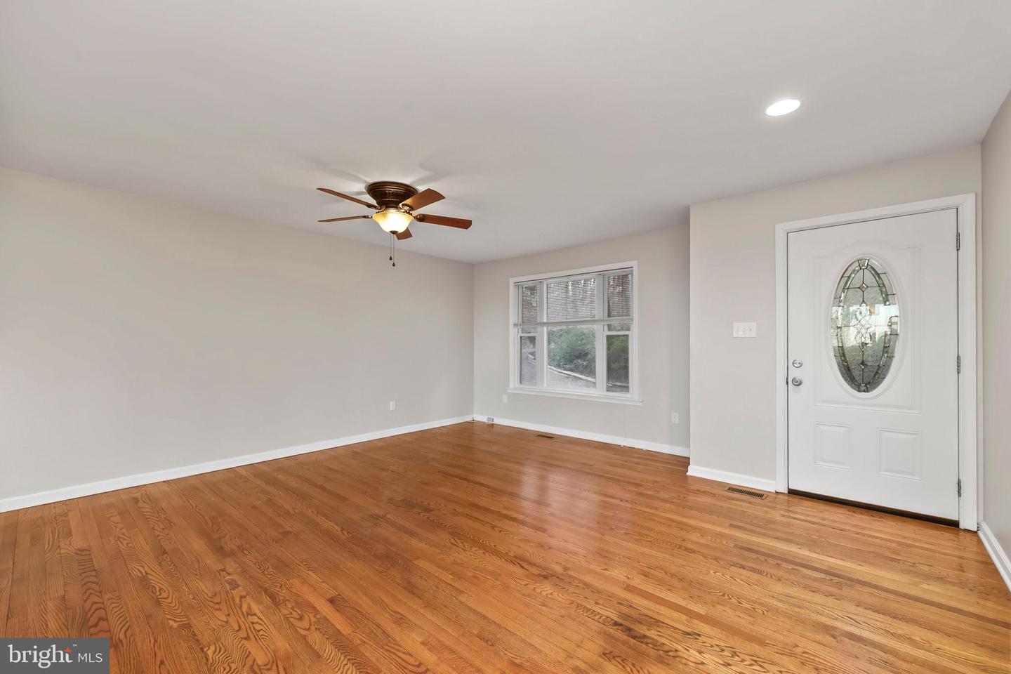 415 INCA RD, LINDEN, Virginia 22642, 4 Bedrooms Bedrooms, ,2 BathroomsBathrooms,Residential,For sale,415 INCA RD,VAWR2013284 MLS # VAWR2013284