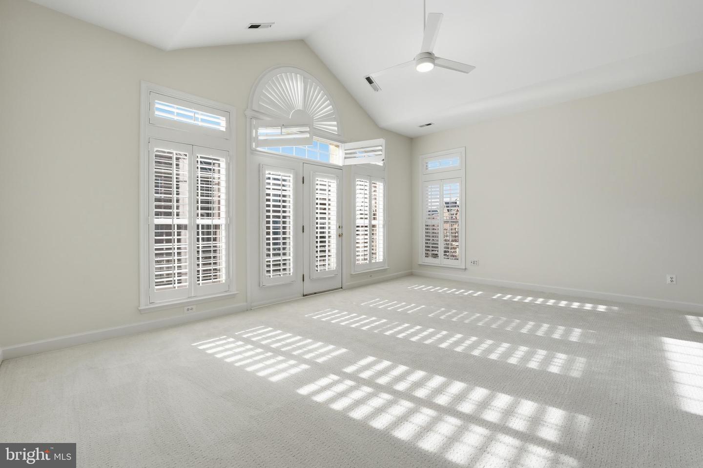 1919 LOGAN MANOR DR, RESTON, Virginia 20190, 4 Bedrooms Bedrooms, 14 Rooms Rooms,3 BathroomsBathrooms,Residential,For sale,1919 LOGAN MANOR DR,VAFX2288298 MLS # VAFX2288298