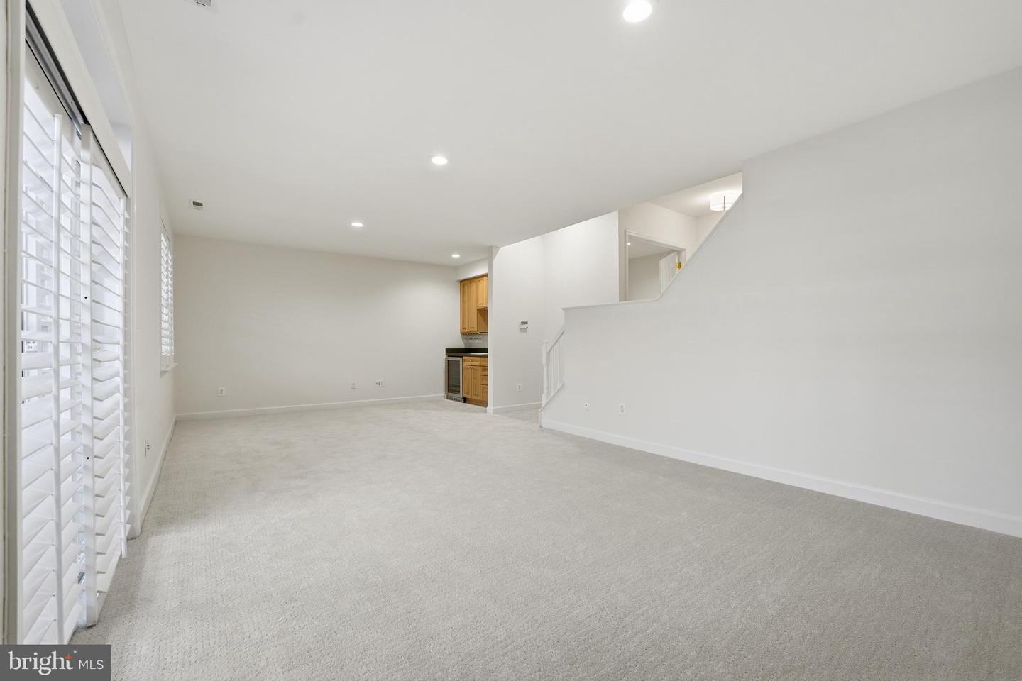 1919 LOGAN MANOR DR, RESTON, Virginia 20190, 4 Bedrooms Bedrooms, 14 Rooms Rooms,3 BathroomsBathrooms,Residential,For sale,1919 LOGAN MANOR DR,VAFX2288298 MLS # VAFX2288298