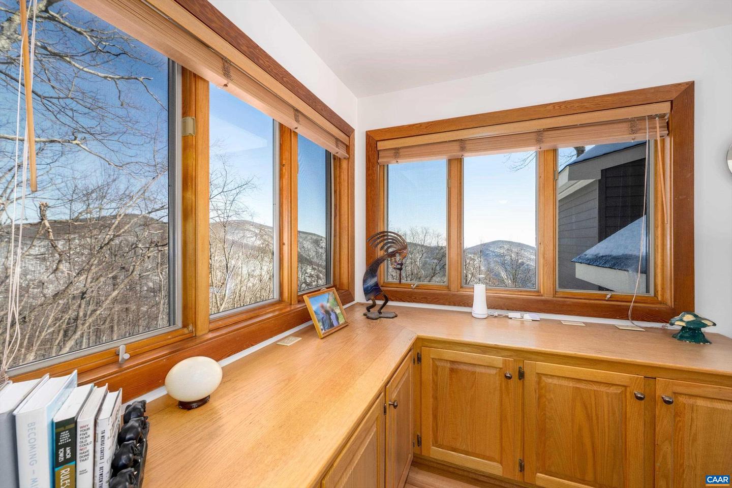 353 CRAWFORDS EDGE, WINTERGREEN RESORT, Virginia 22967, 4 Bedrooms Bedrooms, ,3 BathroomsBathrooms,Residential,For sale,353 CRAWFORDS EDGE,672948 MLS # 672948