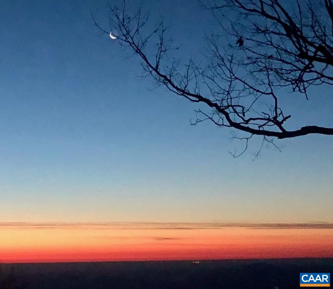 353 CRAWFORDS EDGE, WINTERGREEN RESORT, Virginia 22967, 4 Bedrooms Bedrooms, ,3 BathroomsBathrooms,Residential,For sale,353 CRAWFORDS EDGE,672948 MLS # 672948