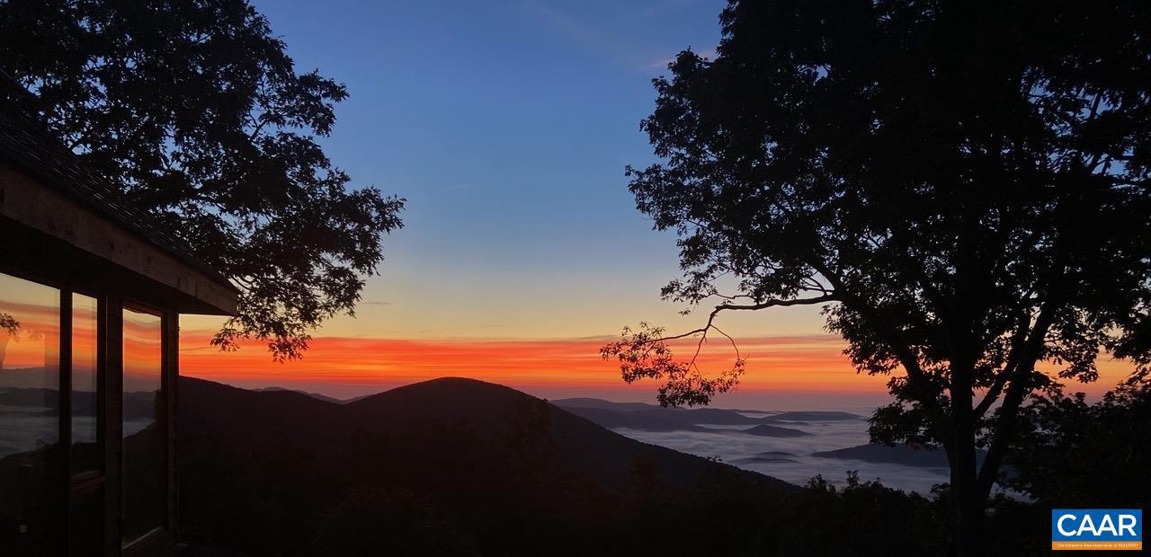 353 CRAWFORDS EDGE, WINTERGREEN RESORT, Virginia 22967, 4 Bedrooms Bedrooms, ,3 BathroomsBathrooms,Residential,For sale,353 CRAWFORDS EDGE,672948 MLS # 672948