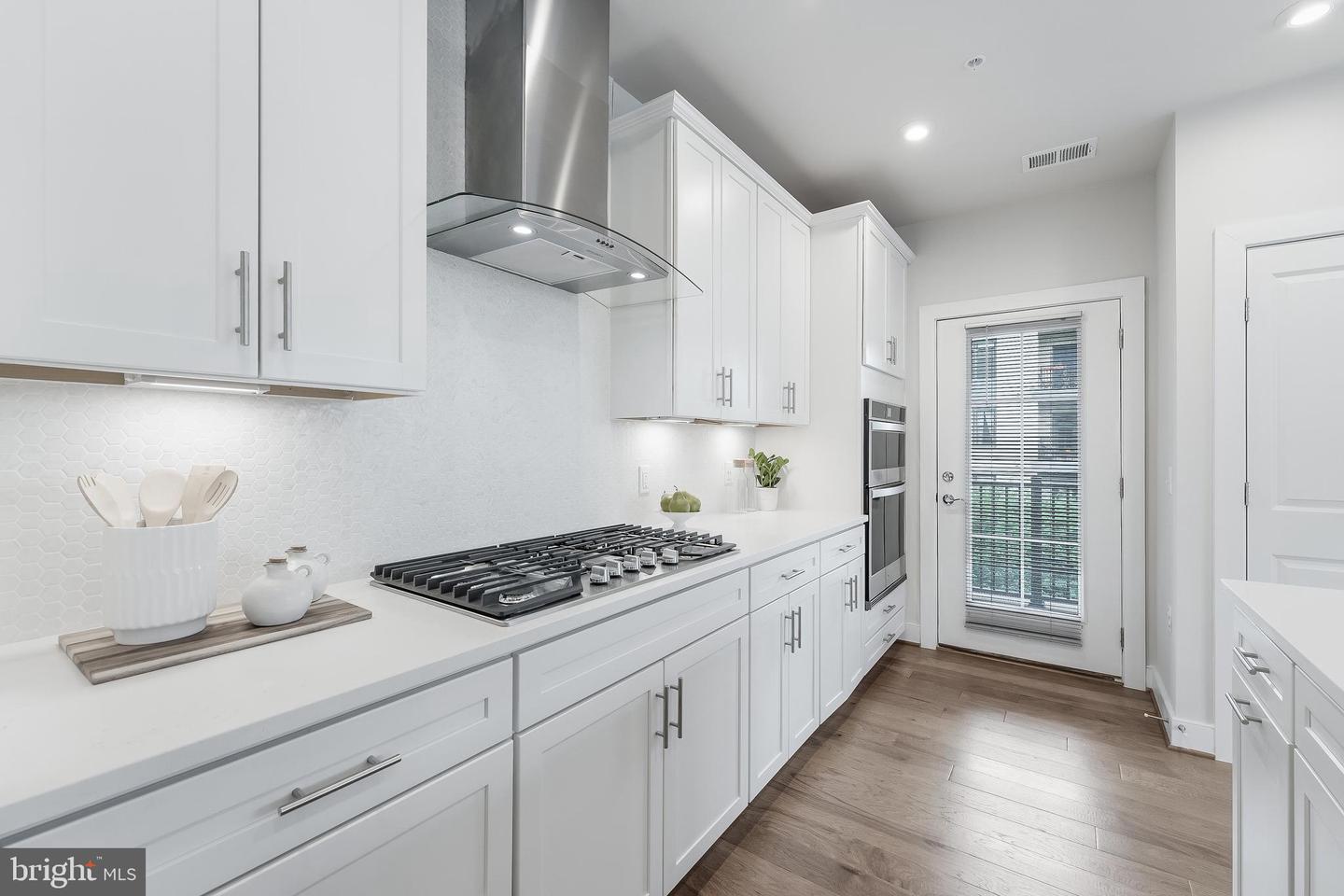 2320 FIELD POINT RD #201, HERNDON, Virginia 20171, 2 Bedrooms Bedrooms, ,2 BathroomsBathrooms,Residential,For sale,2320 FIELD POINT RD #201,VAFX2288488 MLS # VAFX2288488